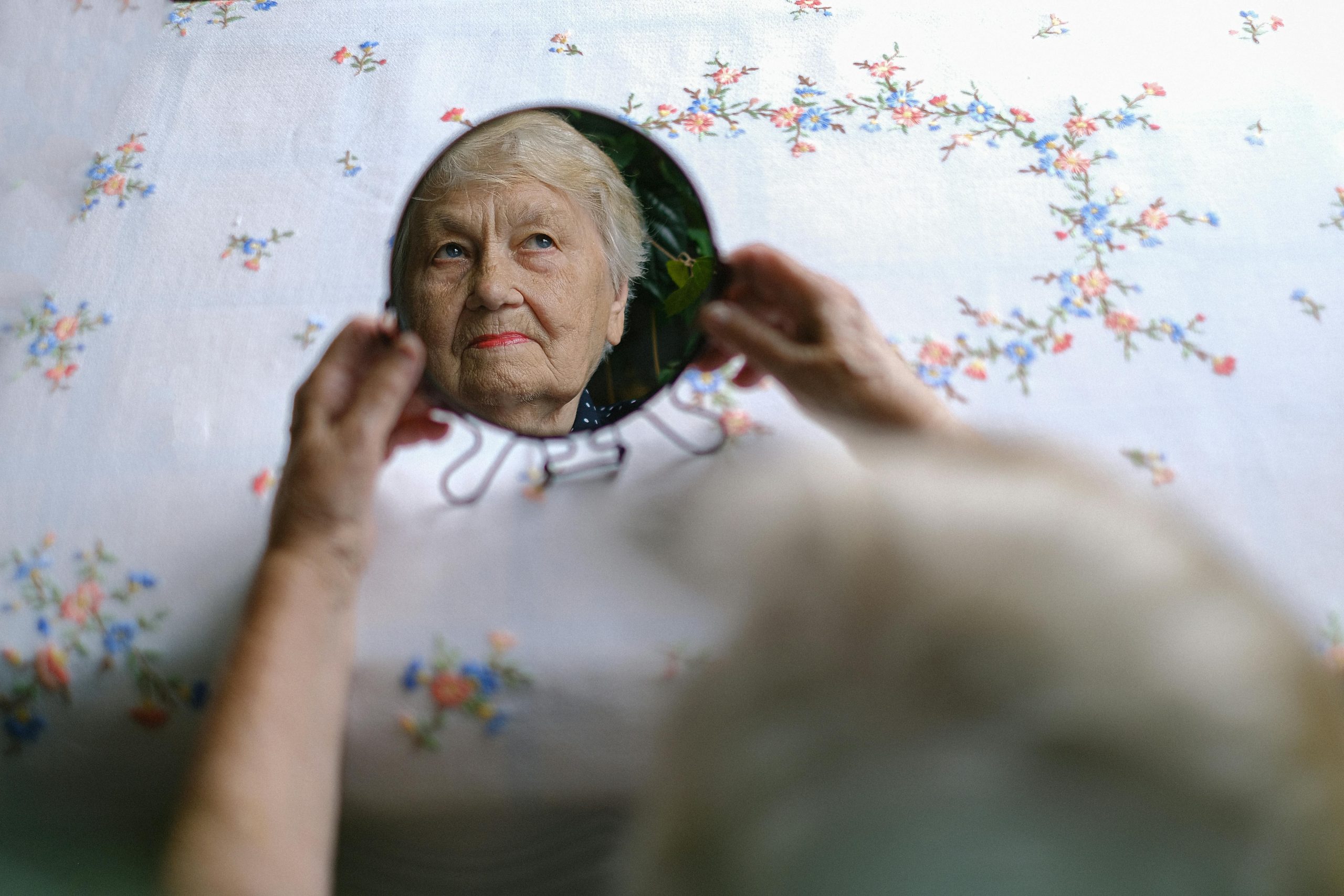 Effective Ways to Prevent and Reduce Wrinkles Due to Ageing